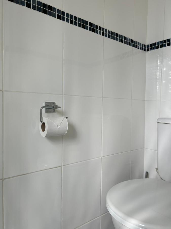 No6 Overnight Stays Free Onsite Parking Hindlip Exterior foto