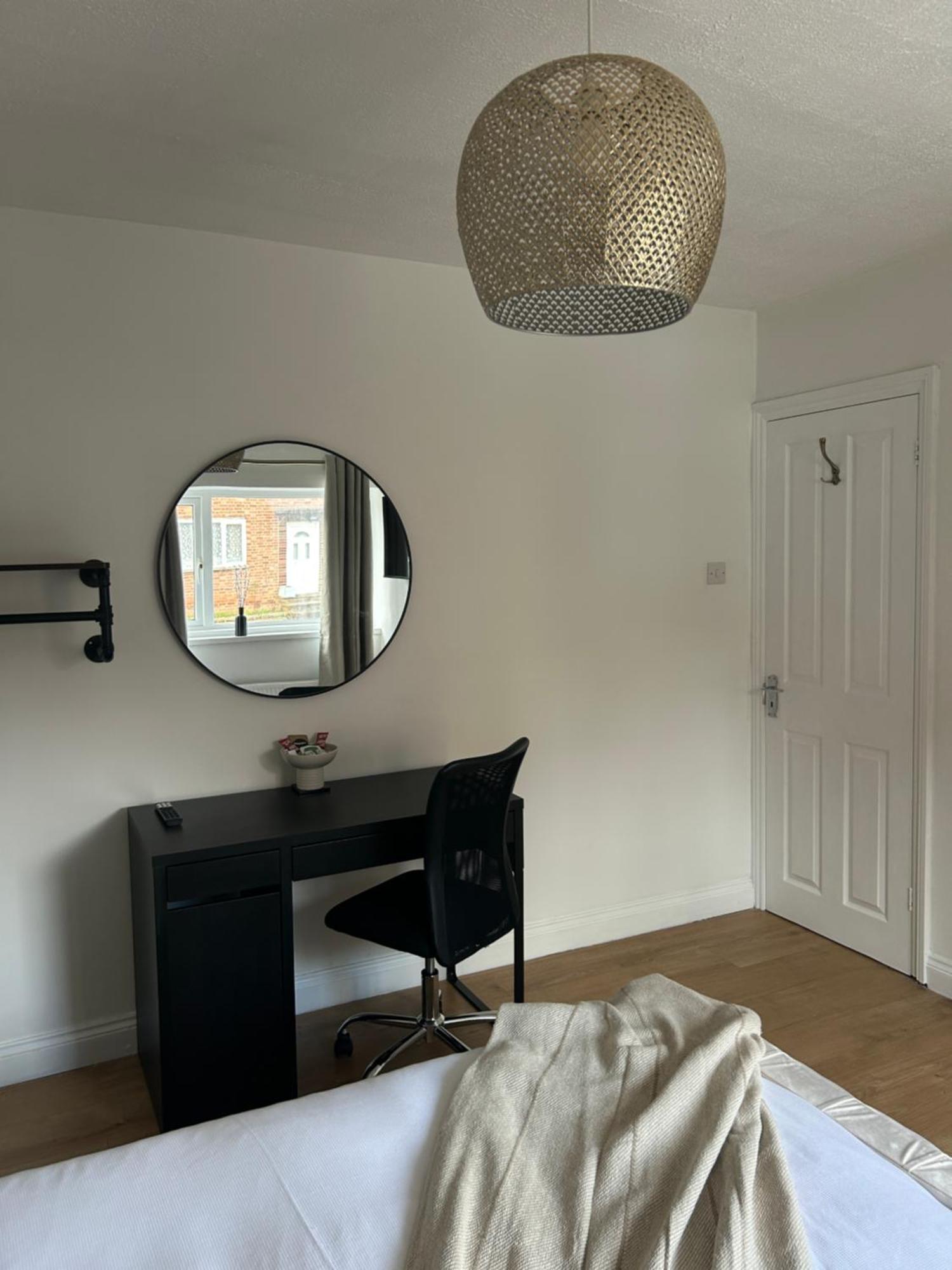 No6 Overnight Stays Free Onsite Parking Hindlip Exterior foto