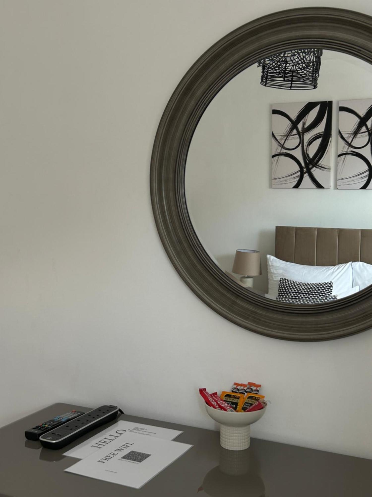 No6 Overnight Stays Free Onsite Parking Hindlip Exterior foto